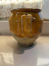 Load image into Gallery viewer, Antique small rare confit pot