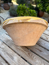 Load image into Gallery viewer, Large antique Tian
