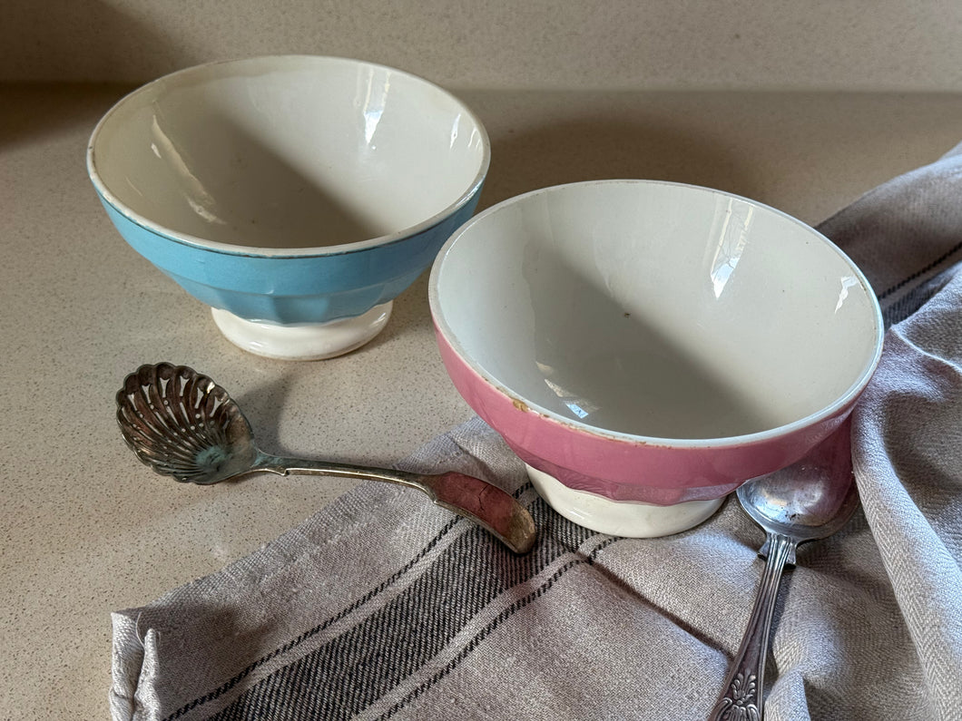 Pair French Café au Lait bowls