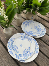 Load image into Gallery viewer, Set of four 19th Century side plates
