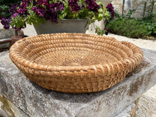 Load image into Gallery viewer, Vintage Bread Proving Basket
