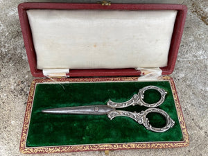 Antique Grape Scissors