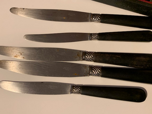 24 Vintage Knives, Paris